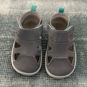 Ten Little shoes size 5.5